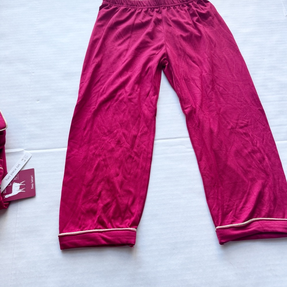 Girls Holiday Jersey Shirt Pajamas with Candy Cane Pocket NWT - Picture 8 of 16